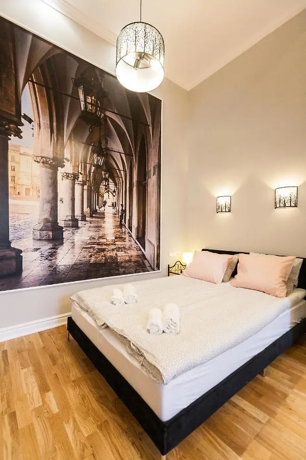 Vintage Podzamcze Apartment location